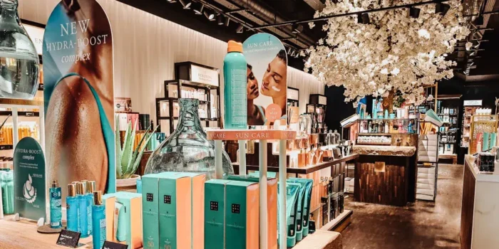 Resources 24 What Makes Retail Track Lighting Essential for Modern Commercial Spaces